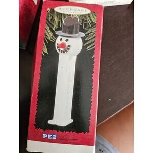 Vintage 1996 Keepsake Hallmark PEZ Candy Dispenser Snowman Christmas Ornament